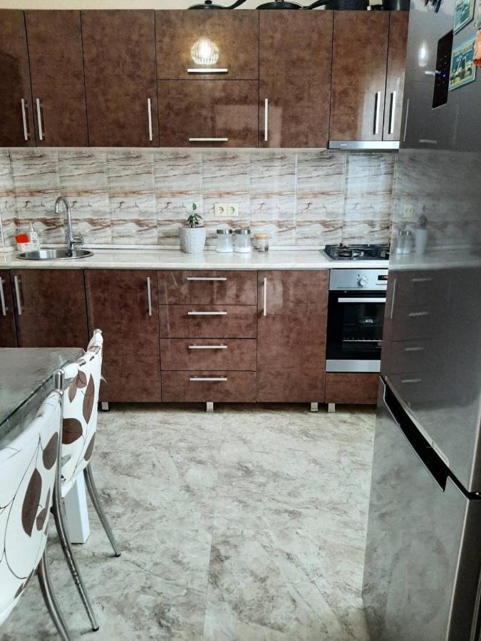 Mindia'S Apartment Батуми Экстерьер фото