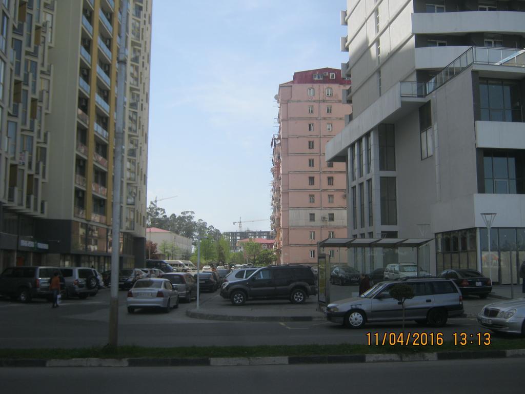 Mindia'S Apartment Батуми Экстерьер фото